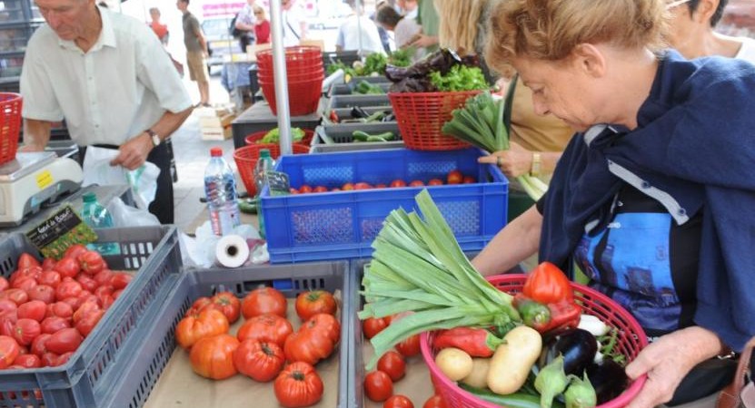 Le pouvoir d’achat ouvrier et paysan ! (Patrick Le Hyaric) Fruits-et-légumes-831x450